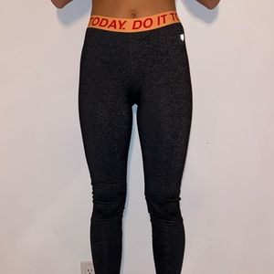 FOEVER 21 Leggings (SMALL)